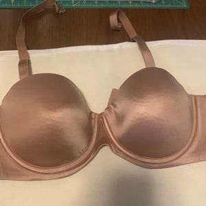 Like new Soma strapless bra 38 C tan